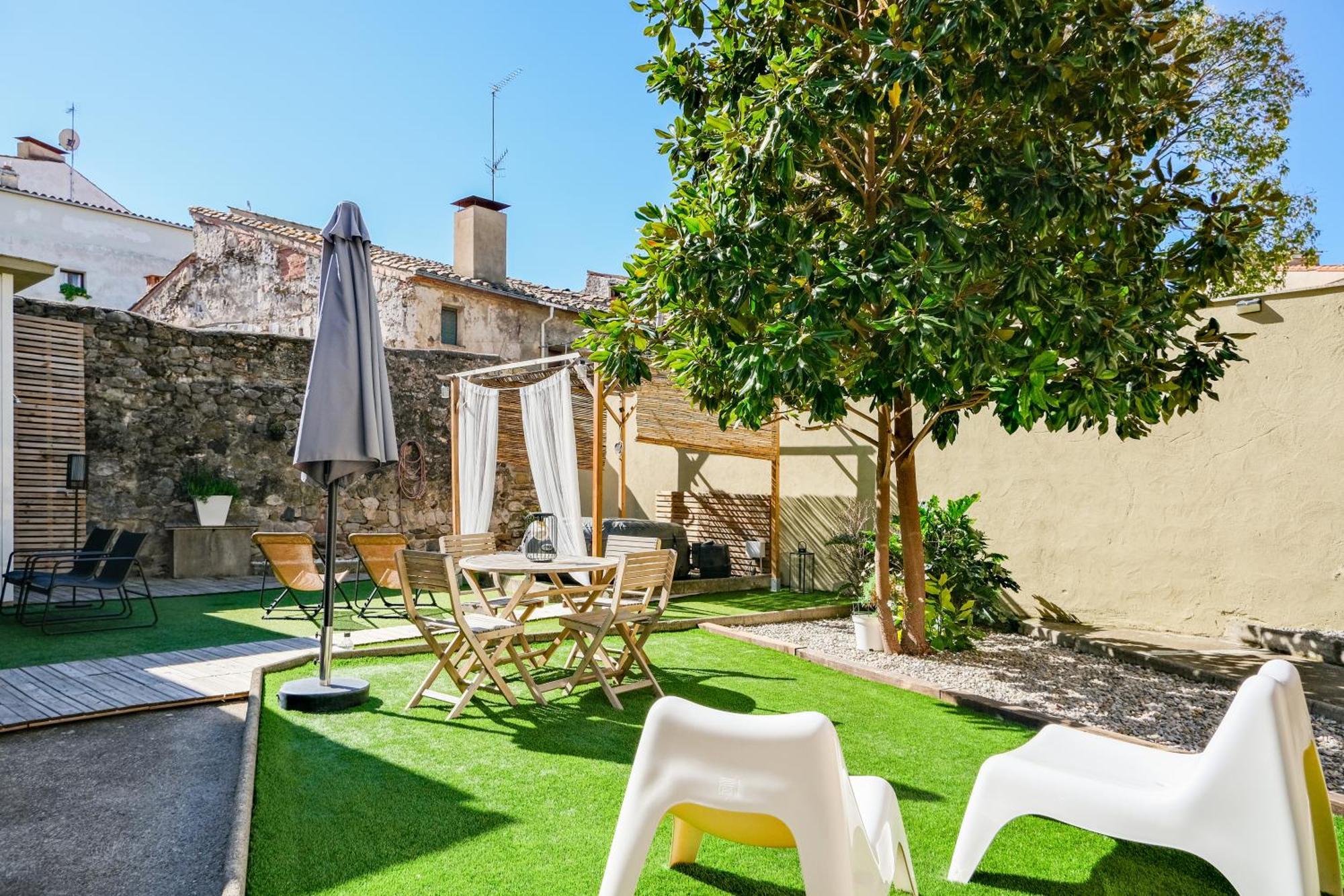 Cal Capo Alojamiento Con Jacuzzi Appartement Besalú Buitenkant foto
